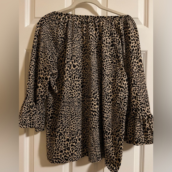 NWOT Michael Kors animal print top. - Picture 8 of 8